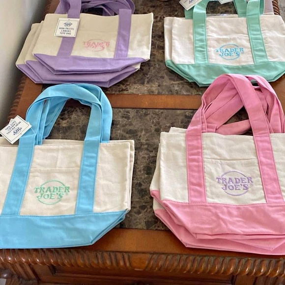 Handbags - Trader Joe’s, 2025 tote bag set of 4 New 13”x11” 4 fun Chops 4 Zipper Bracelets